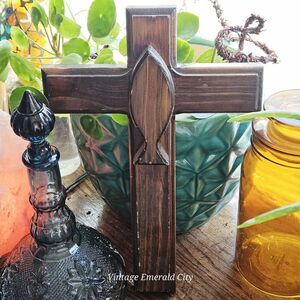 Vtg Hand-Carved 12" Wooden Cross Brown Rustic Decor Easter Jesús Religious Fish